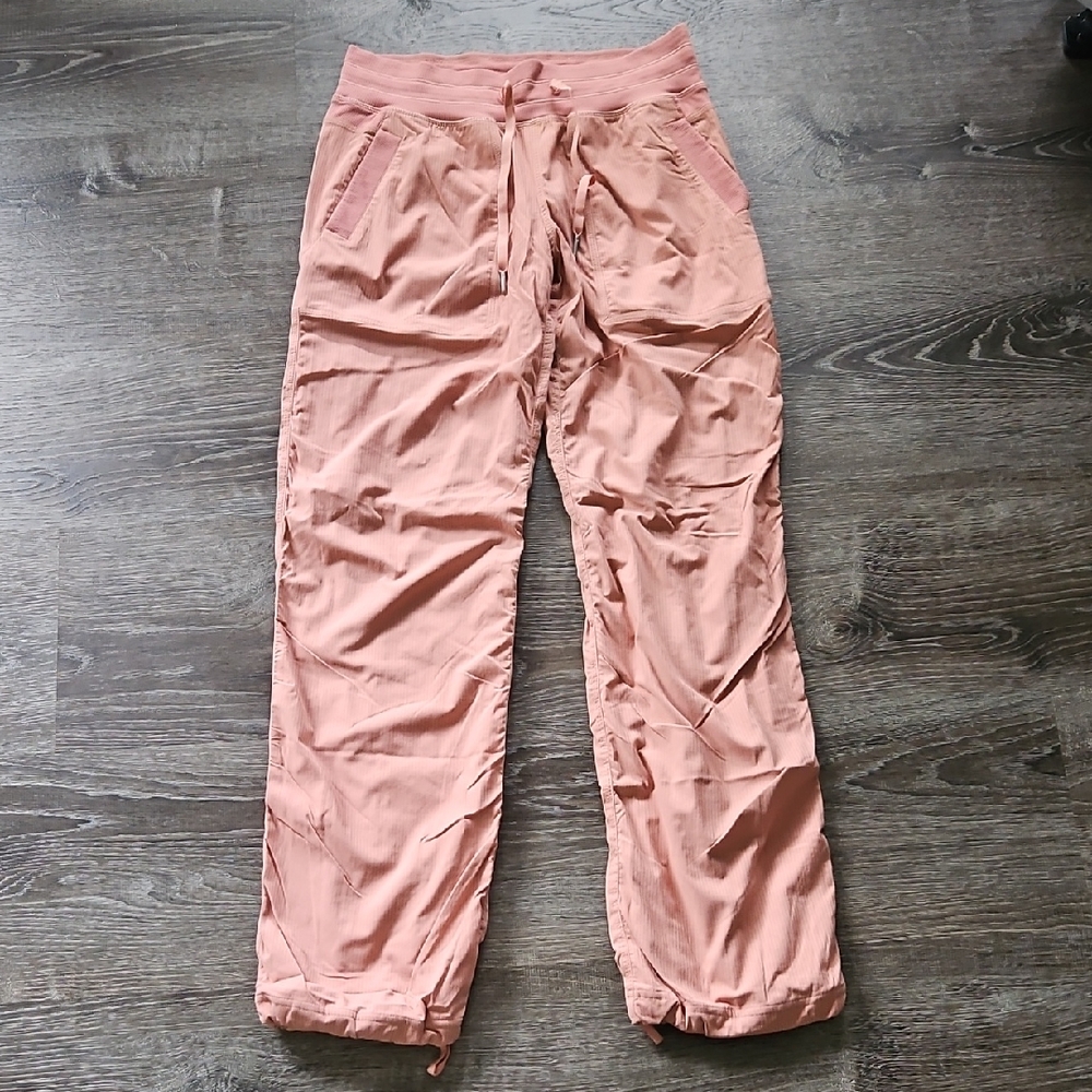 lululemon Dance Studio Mid-Rise Full Length Pant size 6 LINED